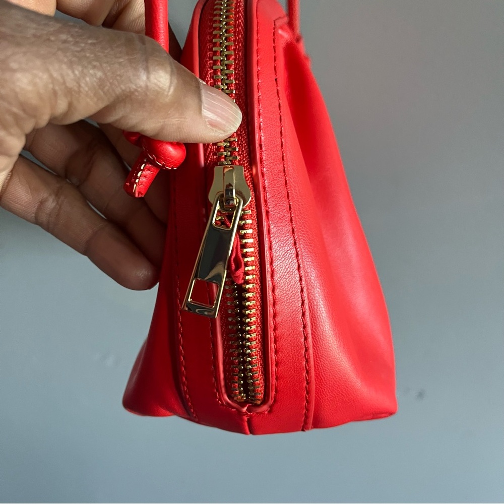 Handbag - Picture 3 of 8